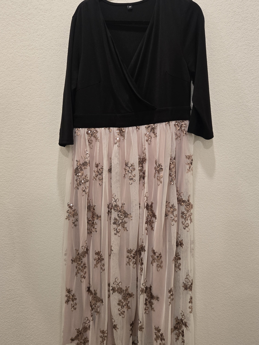 Luvamia Womens Black & Blush Floral Sequin Tulle Dress
